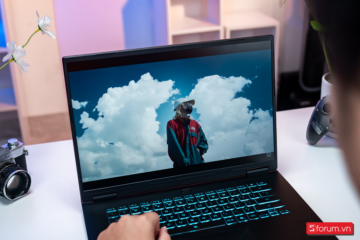 Laptop gaming 16GB RAM 20 triệu