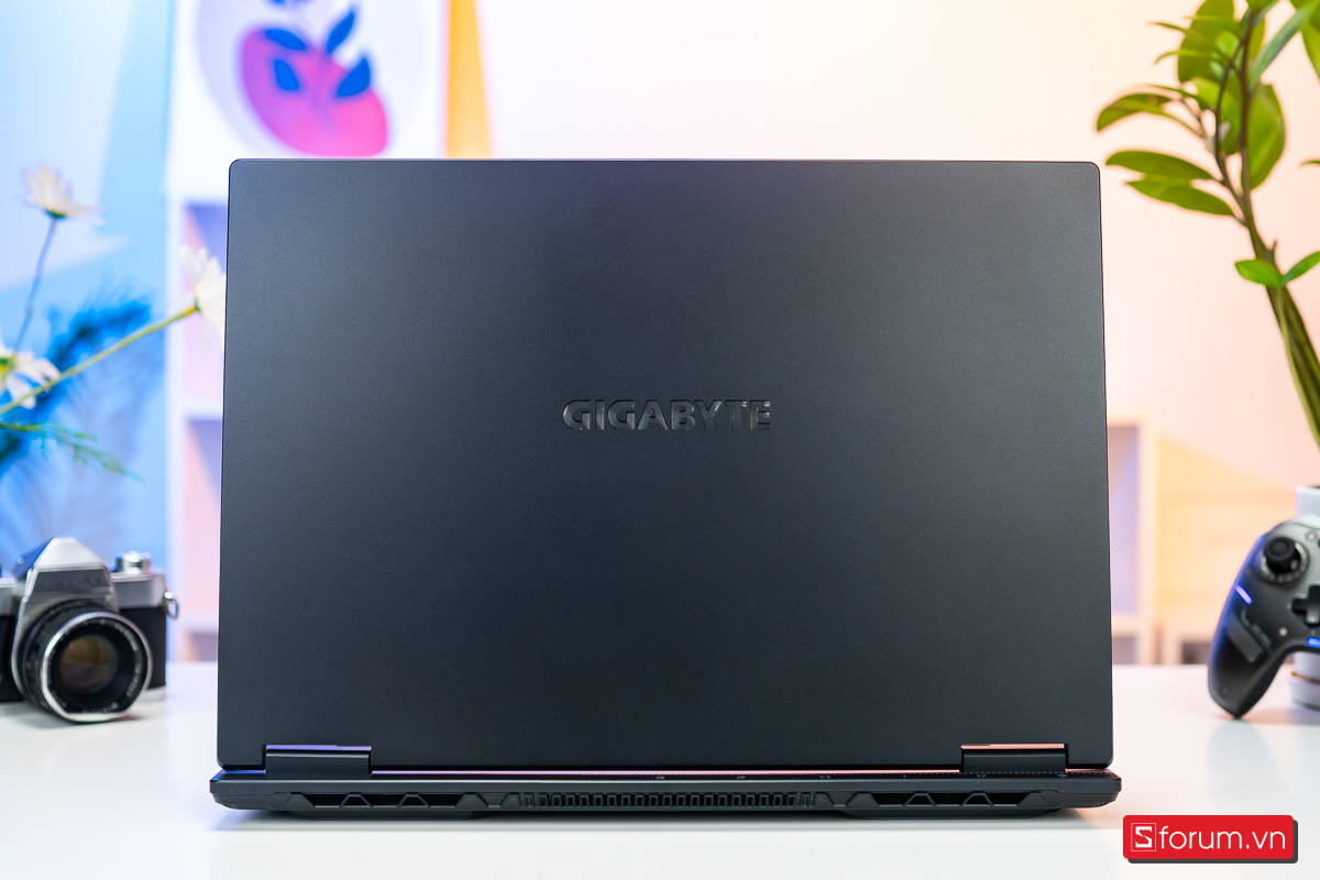 Laptop gaming 16GB RAM 20 triệu