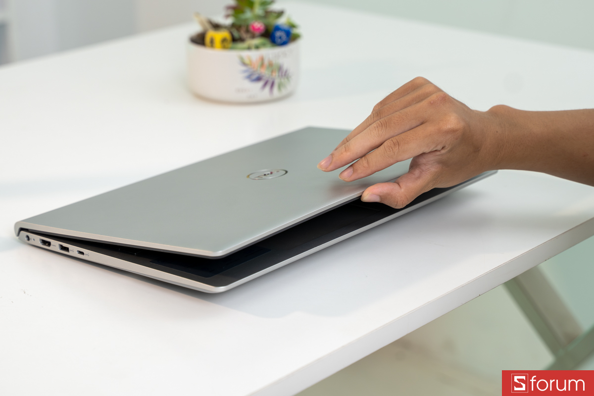 Trên tay Dell Inspiron 15 3530