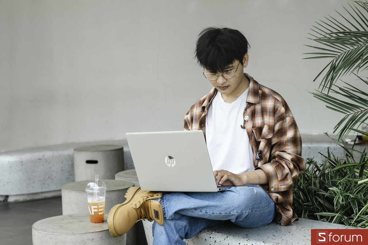 AMD Radeon Graphics đủ sức đáp ứng các nhu cầu đồ họa nhẹ