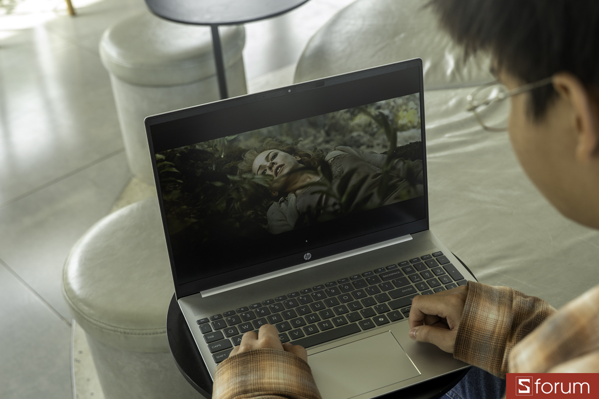 Hiệu năng sử dụng thực tế trên HP OmniBook 5