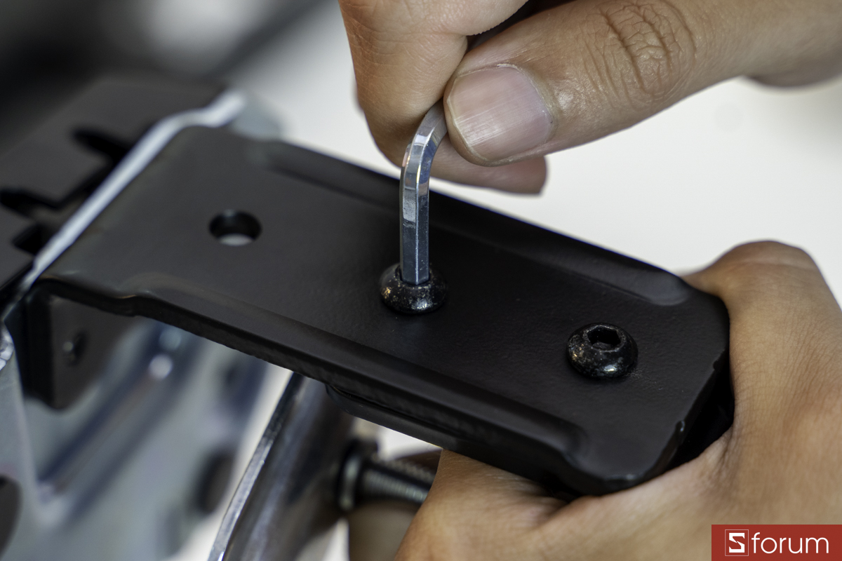 Trên tay Arm màn hình HyperWork Alpha Pro Gen 2