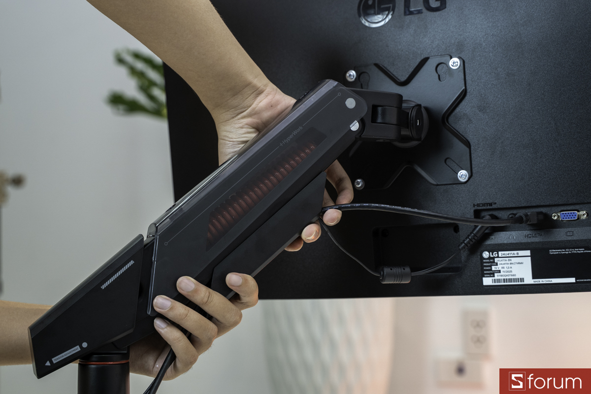 Trên tay Arm màn hình HyperWork Alpha Pro Gen 2