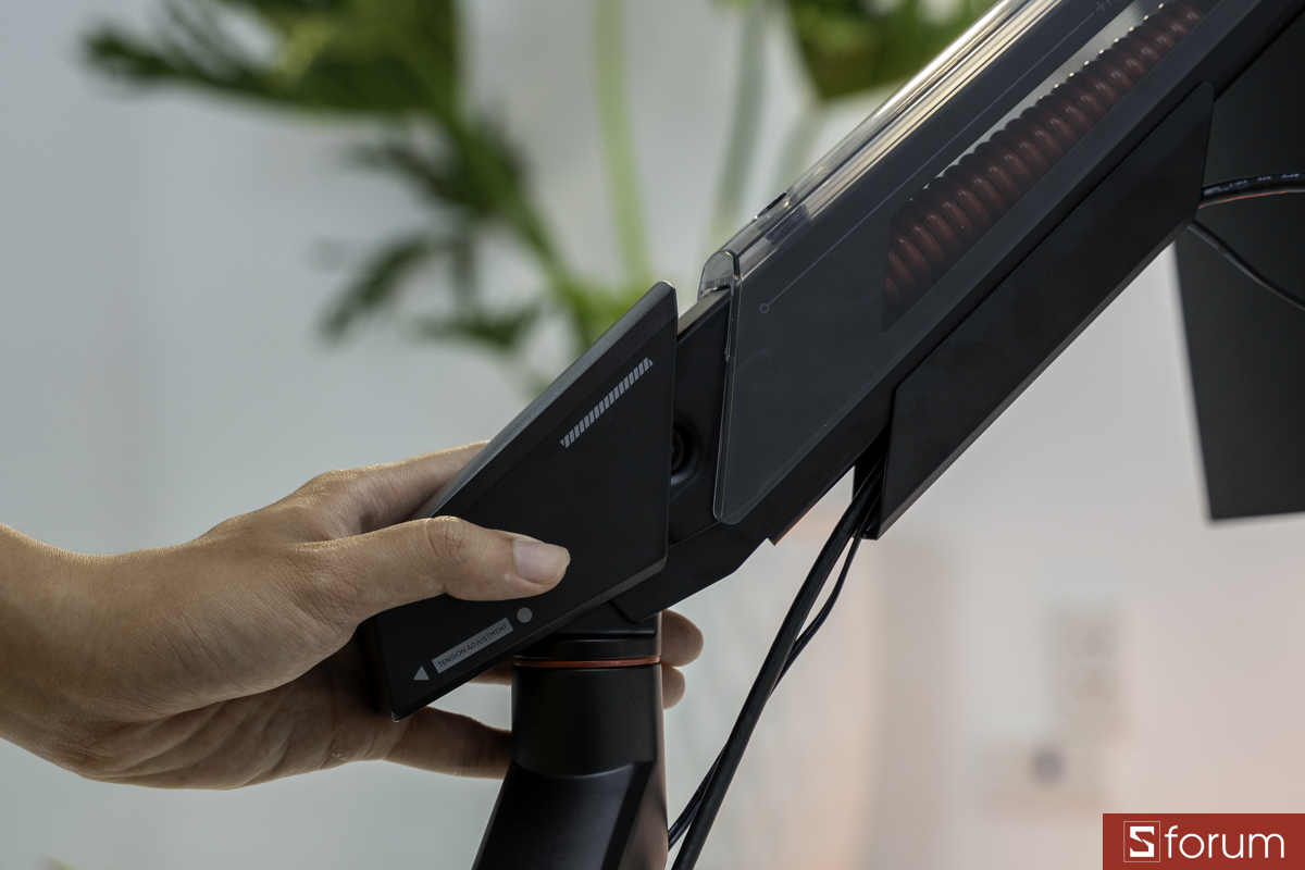 Trên tay Arm màn hình HyperWork Alpha Pro Gen 2