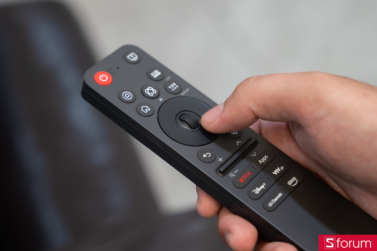 Chỉ với một nút bấm, người dùng có thể tìm kiếm nội dung