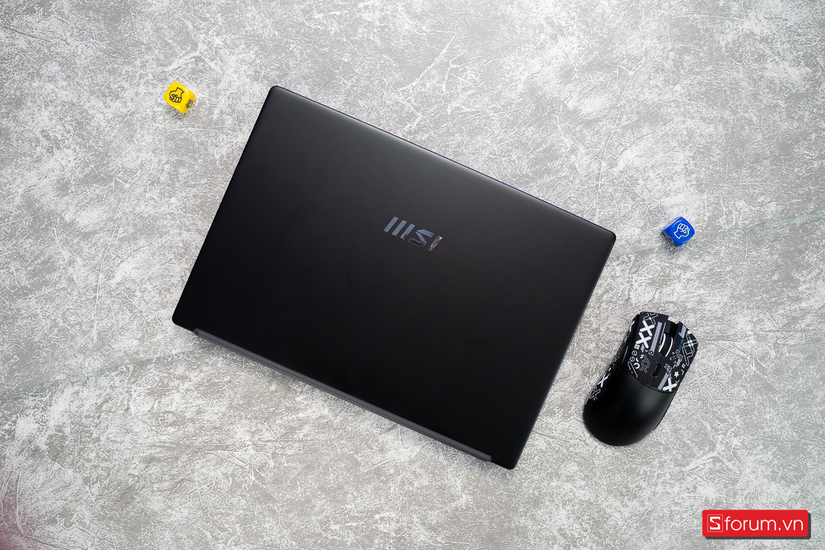 Thiết kế tổng thể của Laptop MSI Modern 14