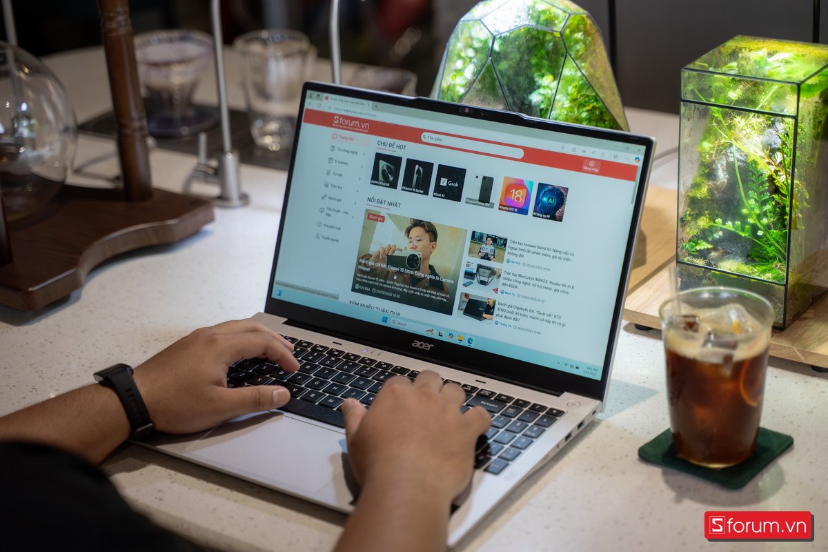 Chỉ 12 triệu có ngay laptop văn phòng “đa năng”: Học tốt, làm khỏe, chơi game Esports mượt mà!