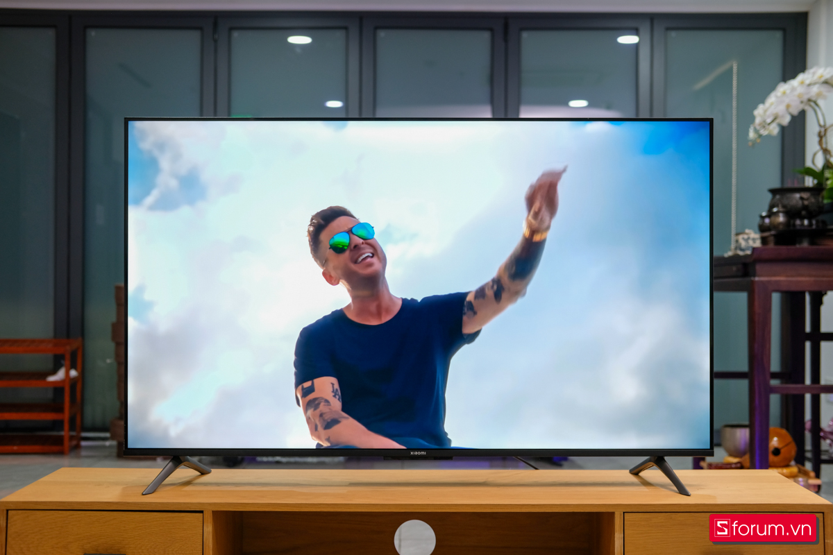 TV 55 inch 4K giá rẻ, xem bóng đá U23 Việt Nam sắc nét tại nhà