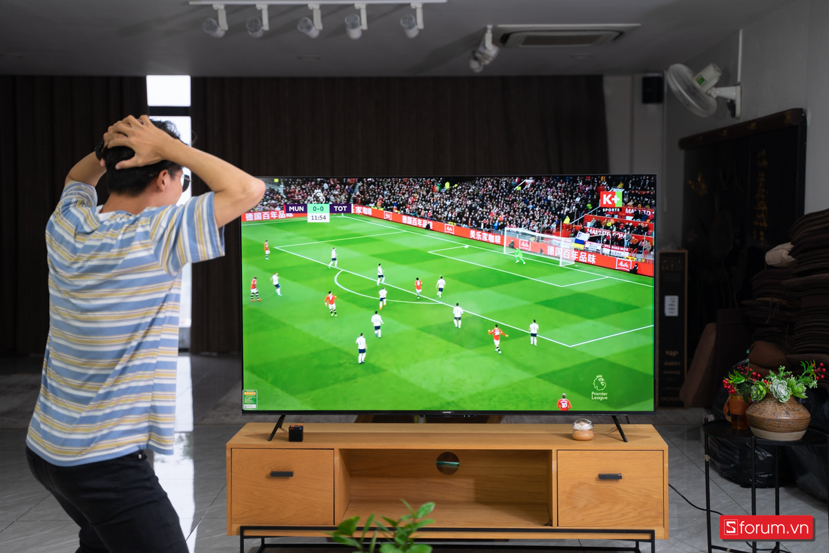 Top 4 TV 65 inch giá tốt mua ngay xem Messi phá kỷ lục