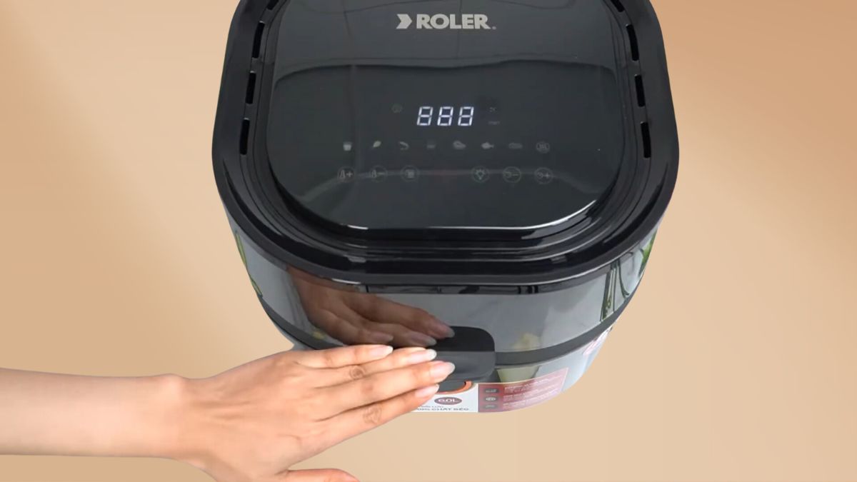 Hướng dẫn sử dụng nồi chiên không dầu Roler bước 3
