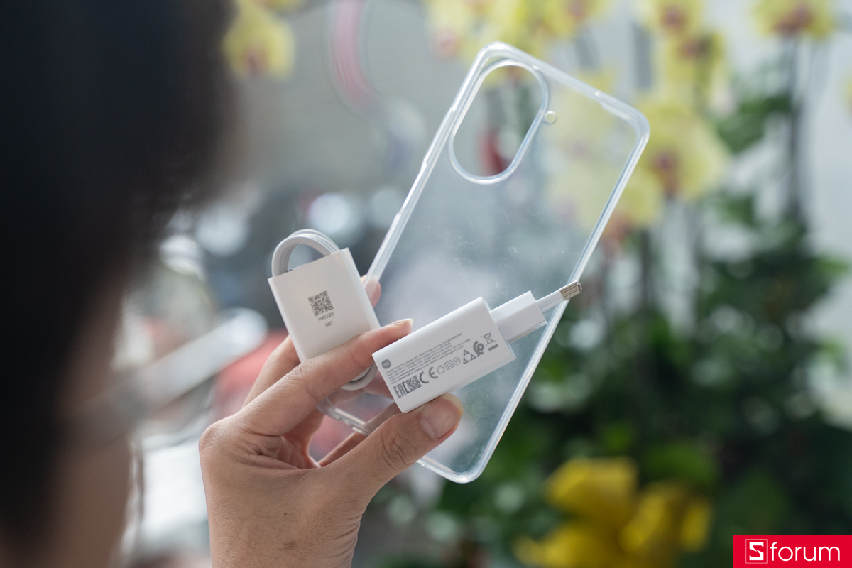 Các phụ kiện tặng kèm khi mua Xiaomi POCO C71