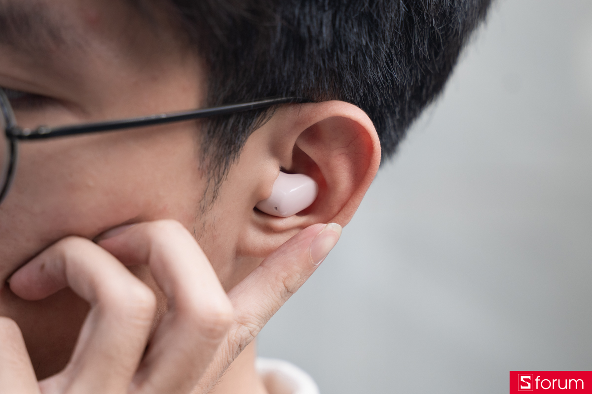 Xiaomi Redmi Buds 6 Play hỗ trợ thao tác cảm ứng