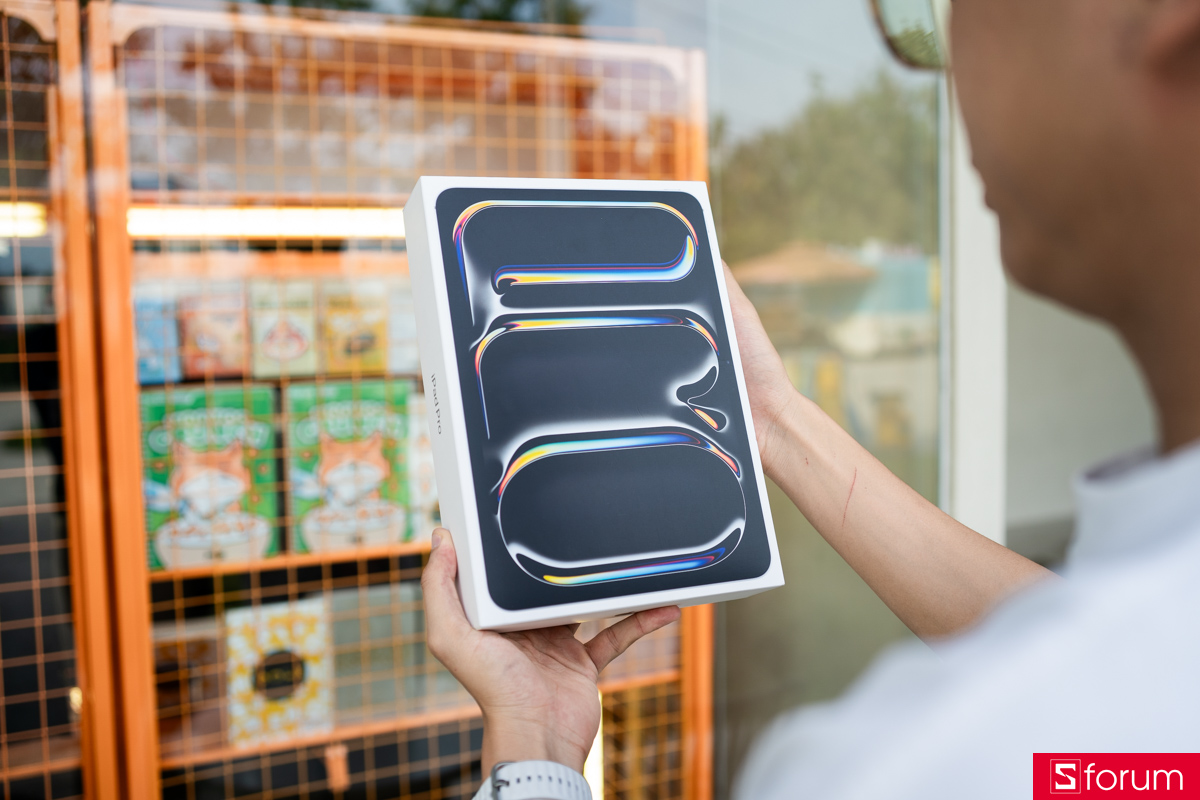 Hộp đựng của iPad Pro M5