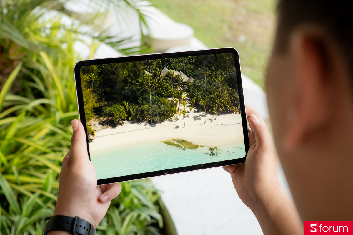 Nhờ vào tấm nền và dàn loa chất lượng, iPad Pro M5 cho khả năng giải trí rất tốt