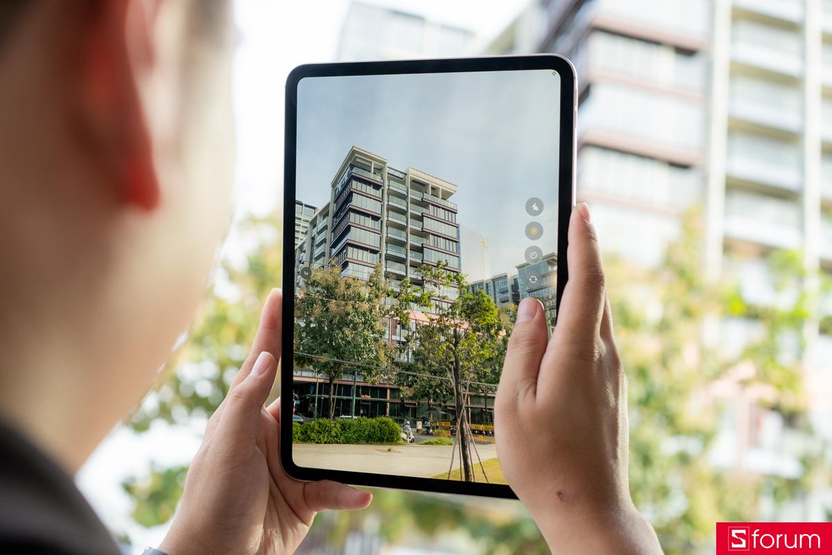 Cụm camera chính của iPad Pro M5