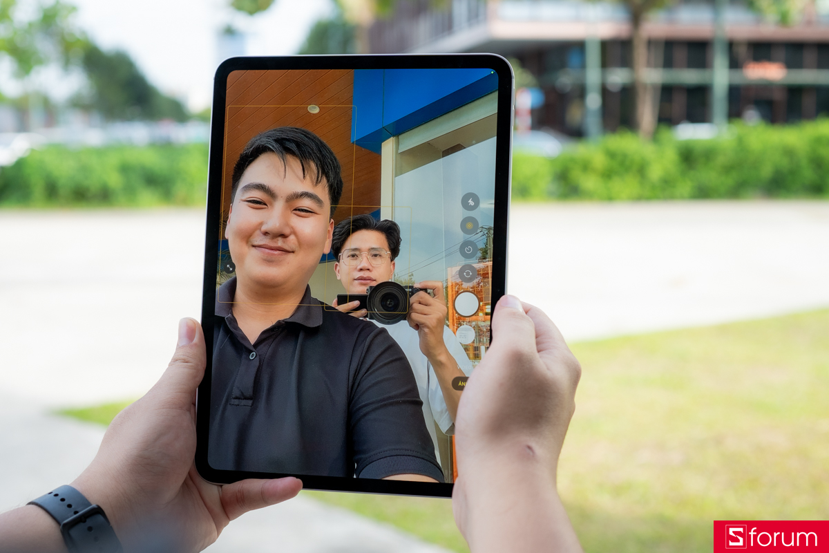 Camera selfie của iPad Pro M5