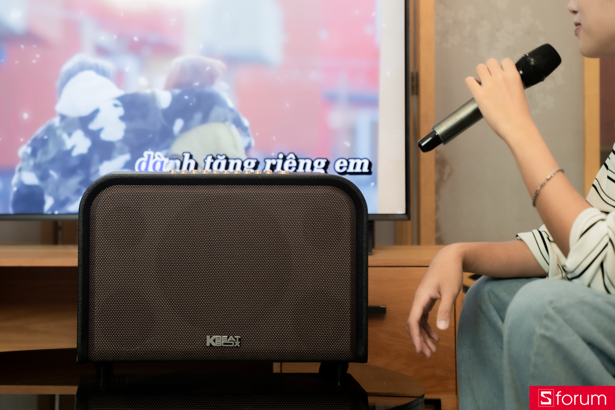 Loa ACNOS Acoustic 3S cho âm lượng lớn, chất âm tốt và khả năng karaoke rất đã