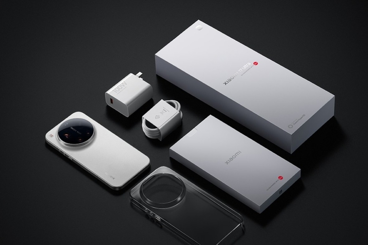 Toàn bộ phụ kiện được trang bị kèm trong hộp của Xiaomi 17 Ultra