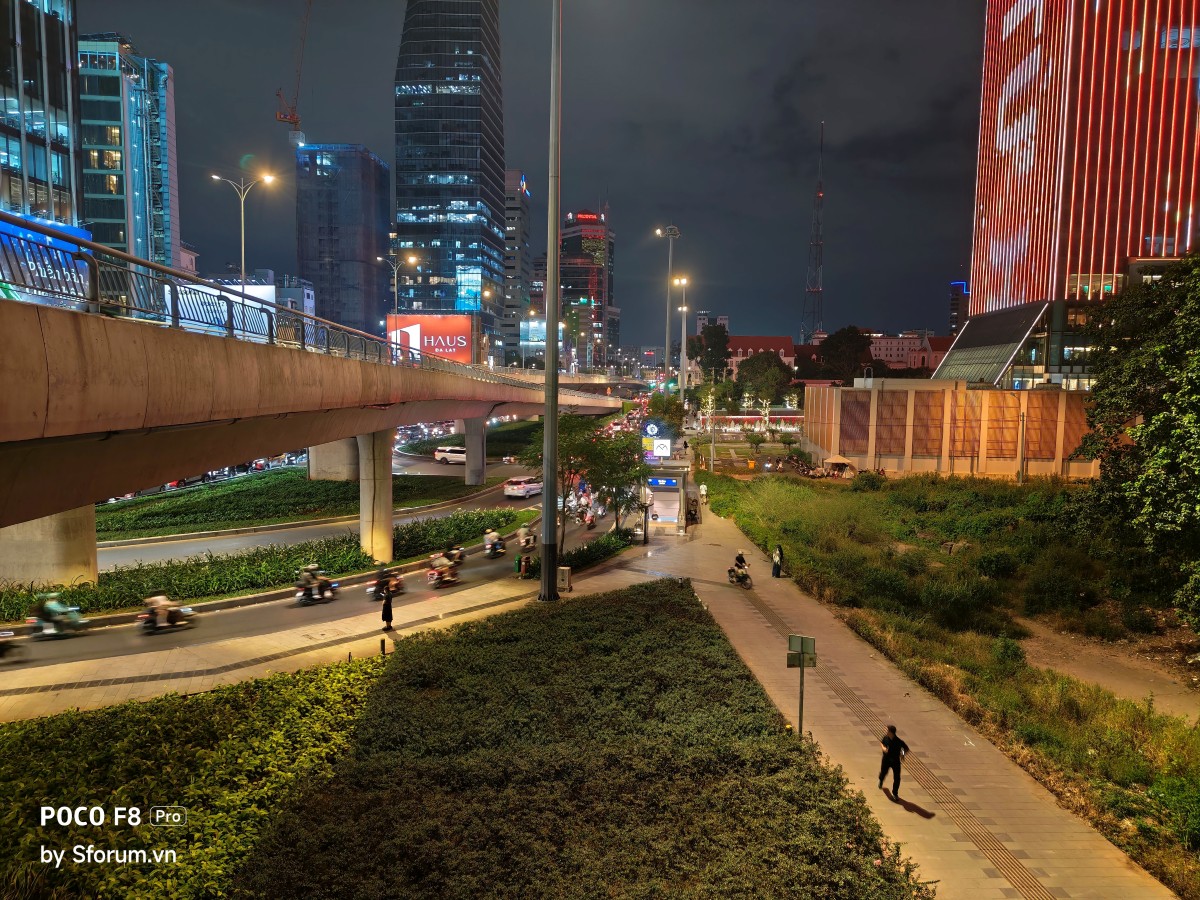 Ảnh chụp từ camera chính thiếu sáng của POCO F8 Pro