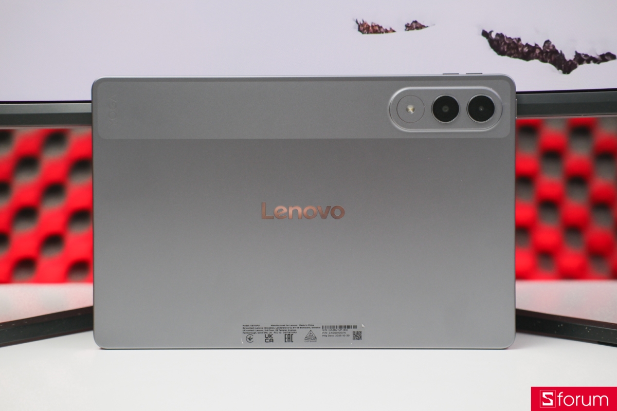 Thiết kế của Lenovo Yoga Tab