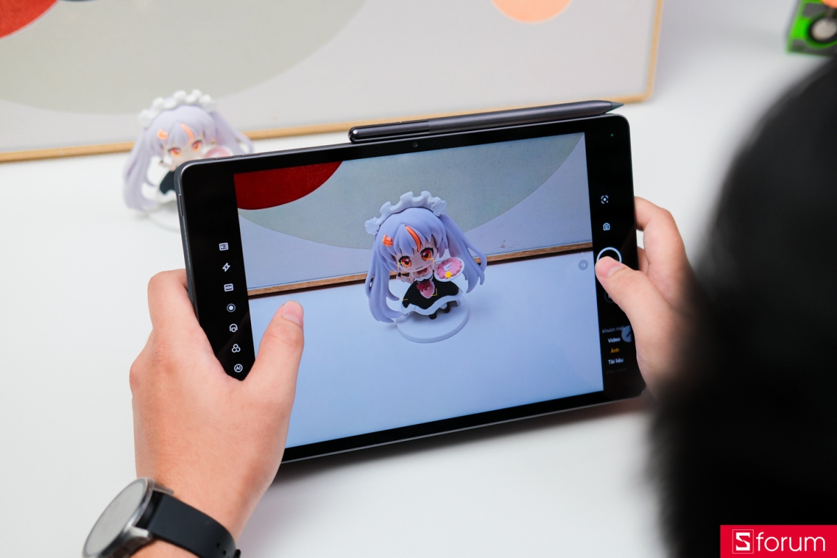 Camera sau đủ dùng của Lenovo Yoga Tab