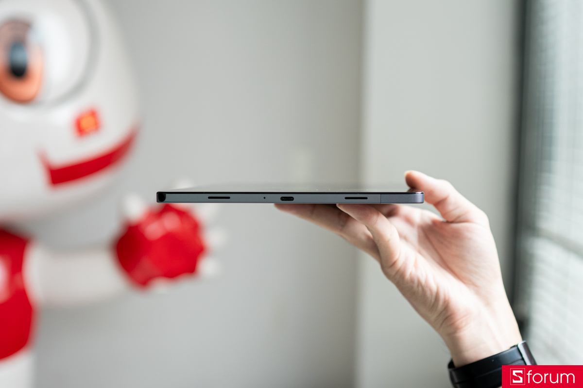 Cạnh dưới của Samsung Galaxy Tab A11 Plus