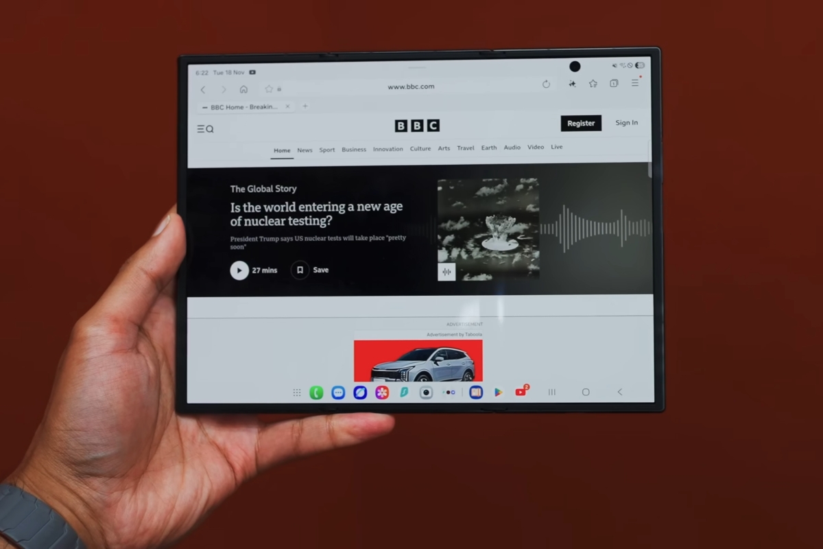 Giao diện ngang của Samsung Galaxy Z TriFold