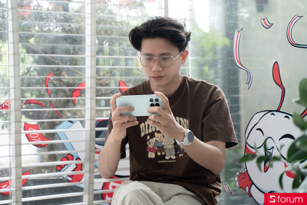 Với dung lượng 6,210mAh, Xiaomi POCO F8 Pro hứa hẹn đáp ứng tốt một ngày sử dụng