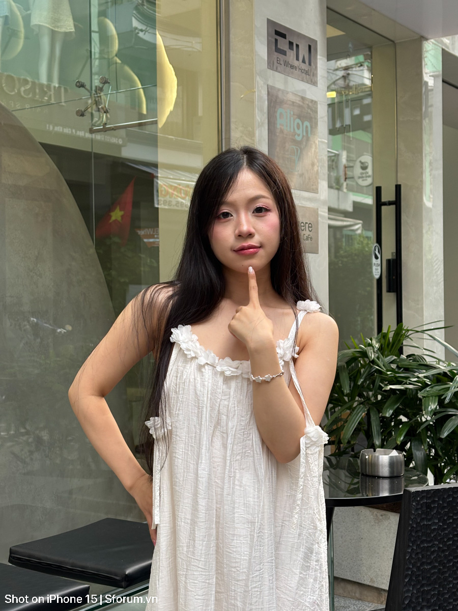 Đánh giá chất lượng camera của iPhone 15 ở năm 2026 với ảnh đủ sáng