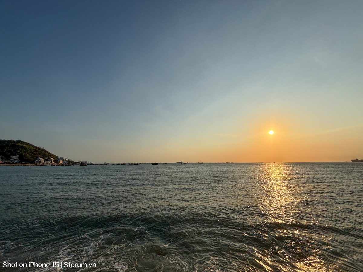 Đánh giá chất lượng camera của iPhone 15 ở năm 2026 với ảnh đủ sáng