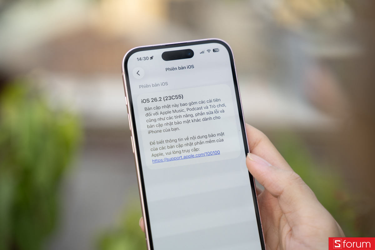 Đánh giá iOS 26.2 trên iPhone 15 ở năm 2026