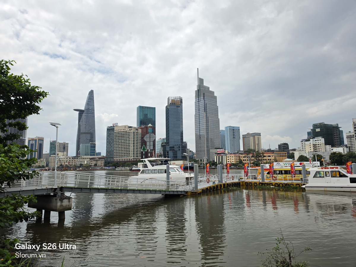 Đánh giá camera Samsung Galaxy S26 Ultra qua camera chính đủ sáng