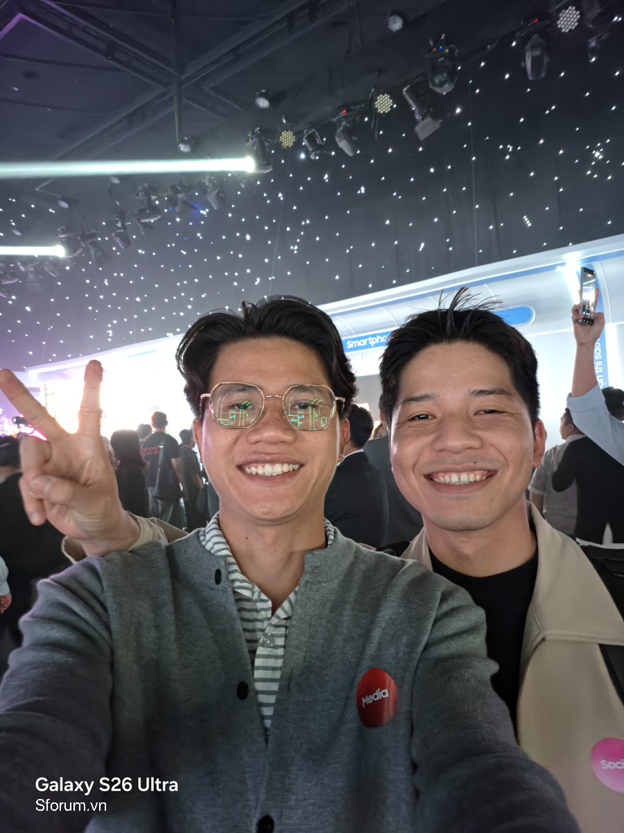 Đánh giá camera Samsung Galaxy S26 Ultra qua ảnh selfie thiếu sáng