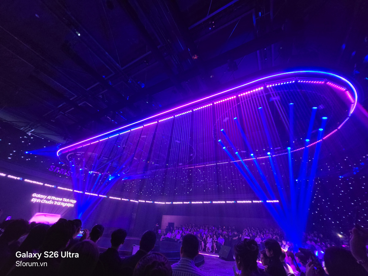 Đánh giá camera Samsung Galaxy S26 Ultra qua ảnh góc rộng thiếu sáng