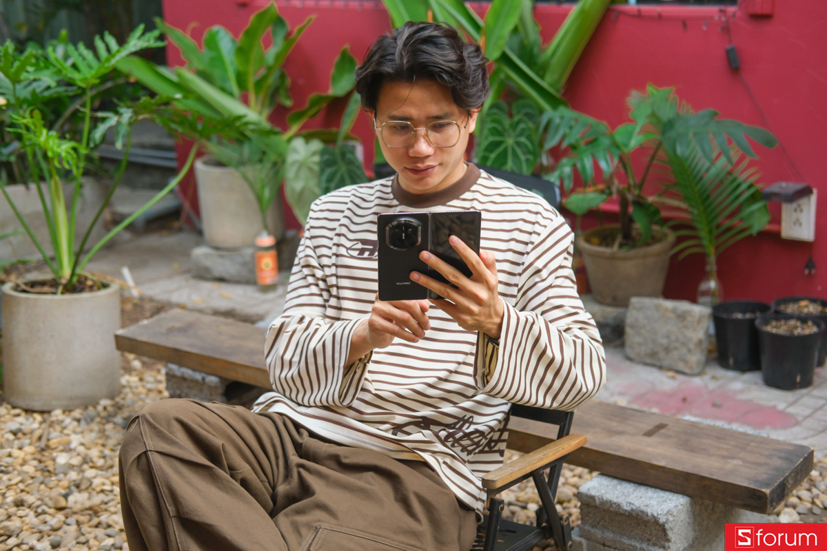 Đánh giá thiết kế của HUAWEI Mate X7