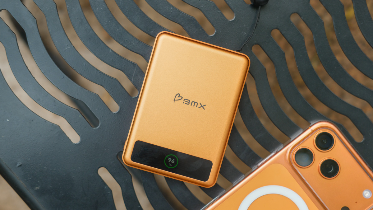 Cục sạc dự phòng này có màu hệt như 17 Pro Max, công nghệ pin thể rắn mới chống cháy nổi, giá 2.5 triệu