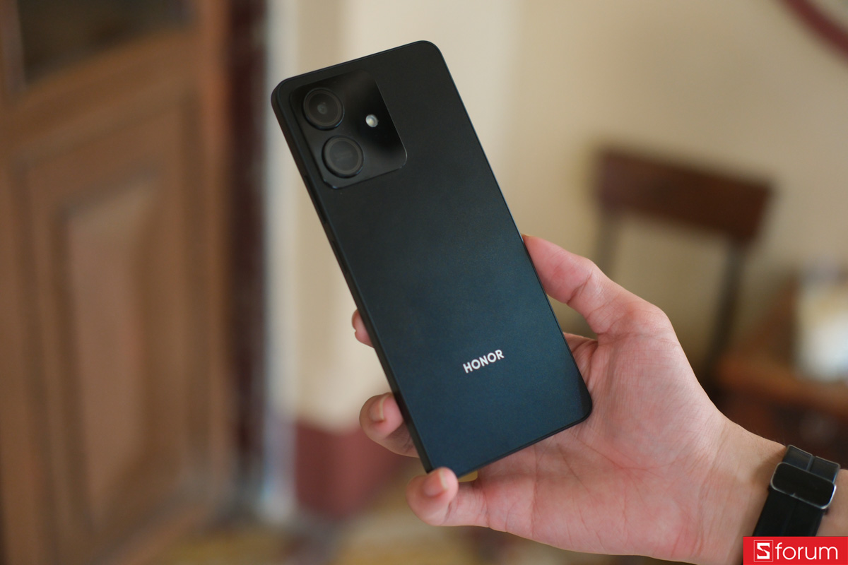 Trên tay HONOR Play10 về phần thiết kế