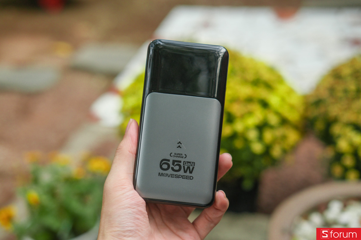 Trên tay thiết kế của MoveSpeed 20.000mAh 65W 1A1C