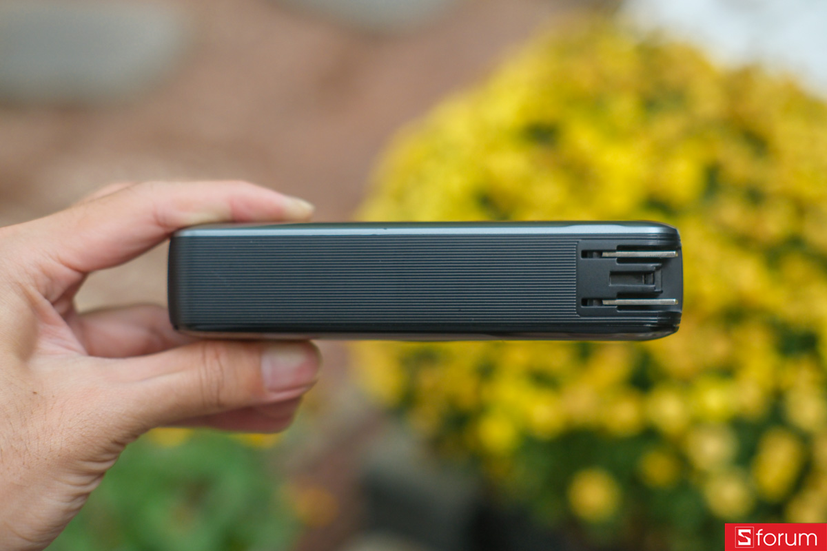 Trên tay thiết kế của MoveSpeed 20.000mAh 65W 1A1C