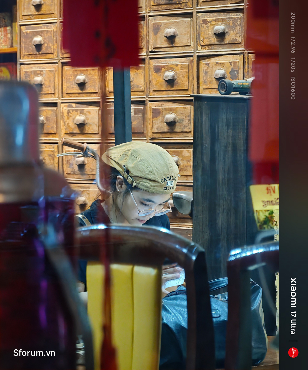 Bộ ảnh từ camera zoom liên tục 200MP của Xiaomi 17 Ultra