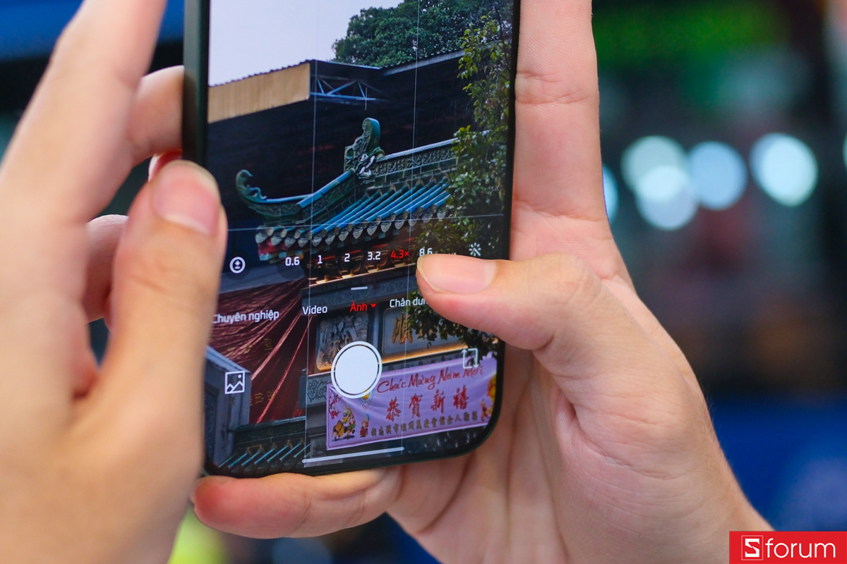 Bộ ảnh từ camera zoom liên tục 200MP của Xiaomi 17 Ultra