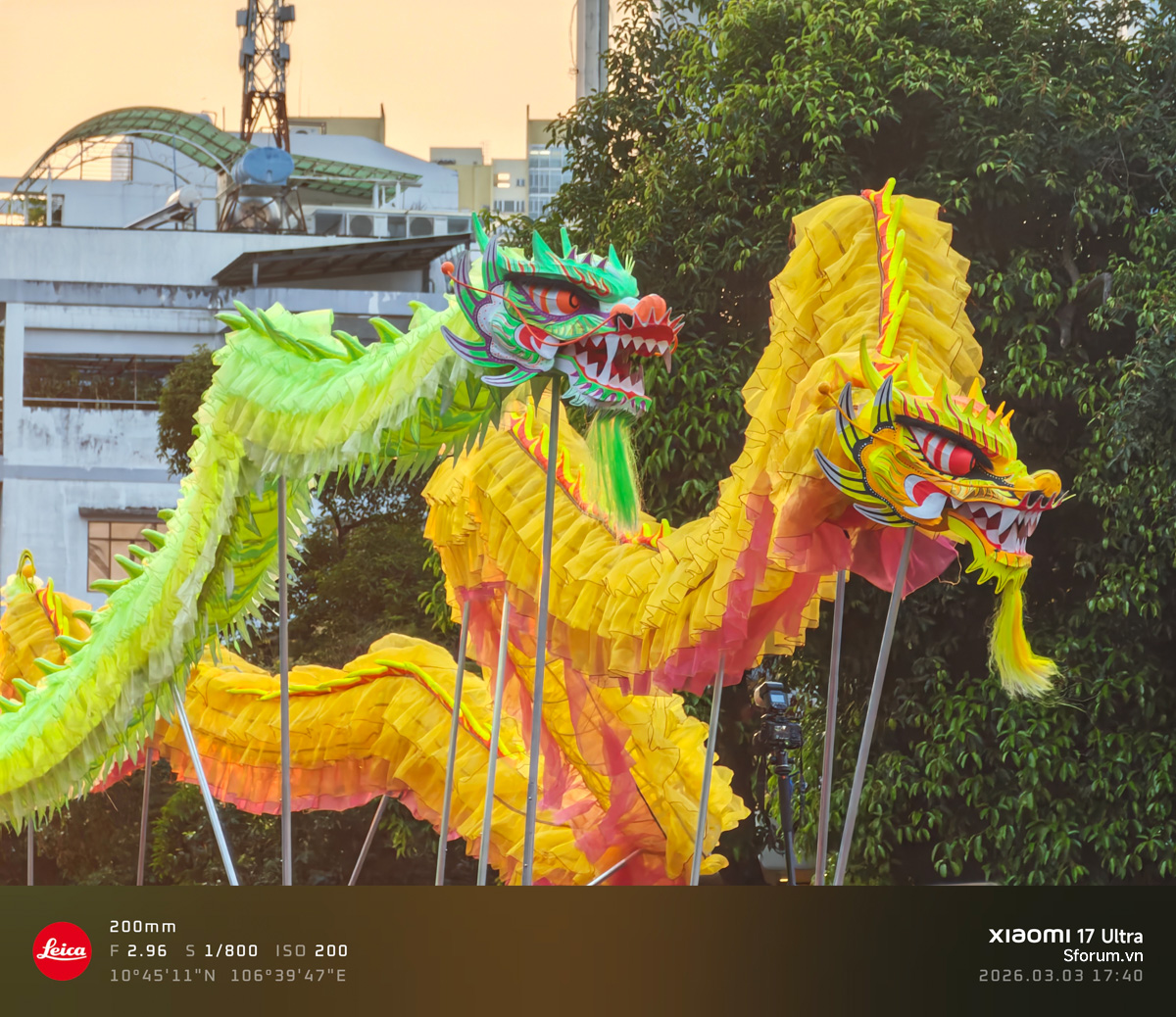 Bộ ảnh từ camera zoom liên tục 200MP của Xiaomi 17 Ultra