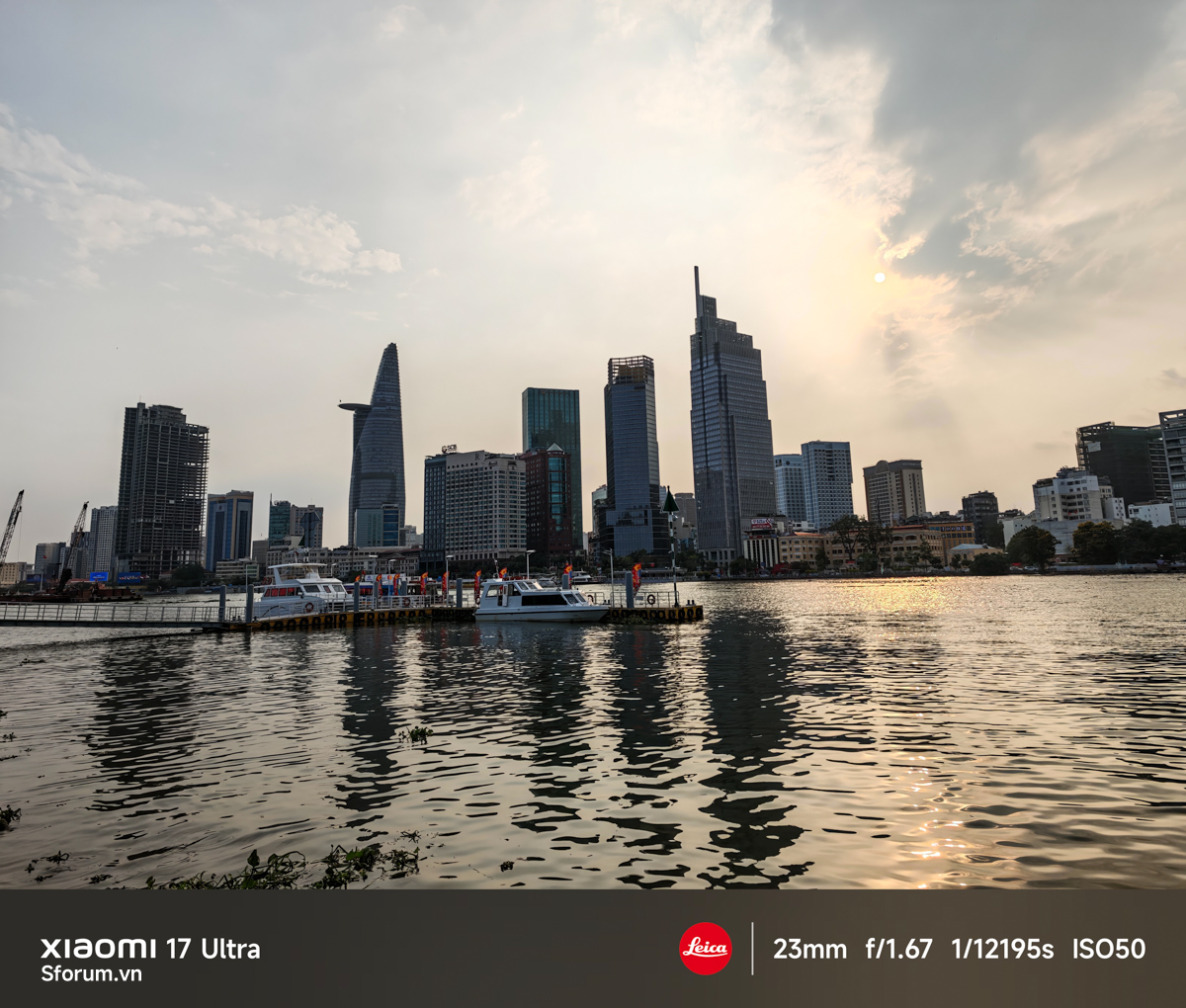 Đánh giá camera Xiaomi 17 Ultra điều kiện đủ sáng