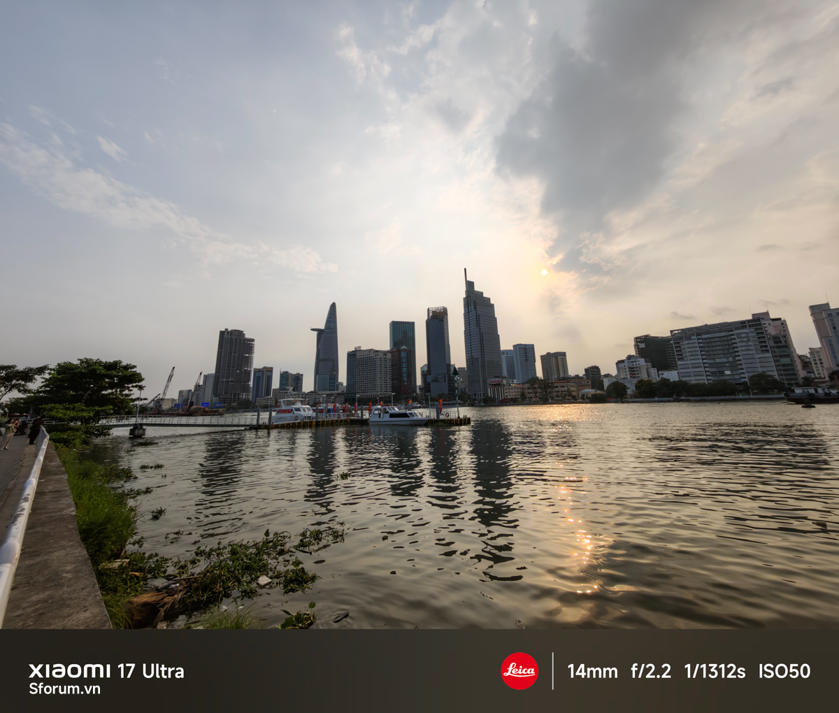 Đánh giá camera Xiaomi 17 Ultra điều kiện đủ sáng