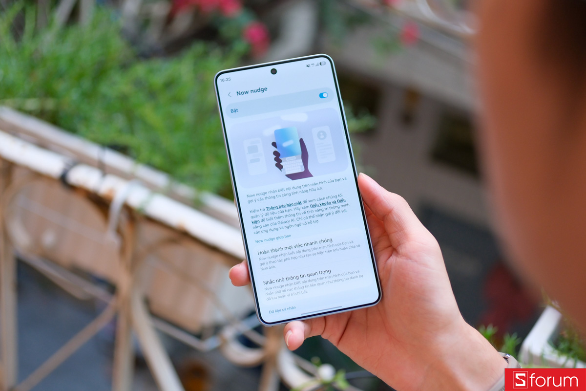 Đánh giá Galaxy AI với tính năng Now Nudge