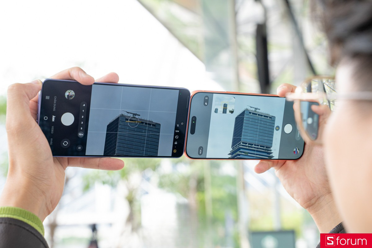 So sánh camera Galaxy S26 Ultra và iPhone 17 Pro Max trong điều kiện đủ sáng