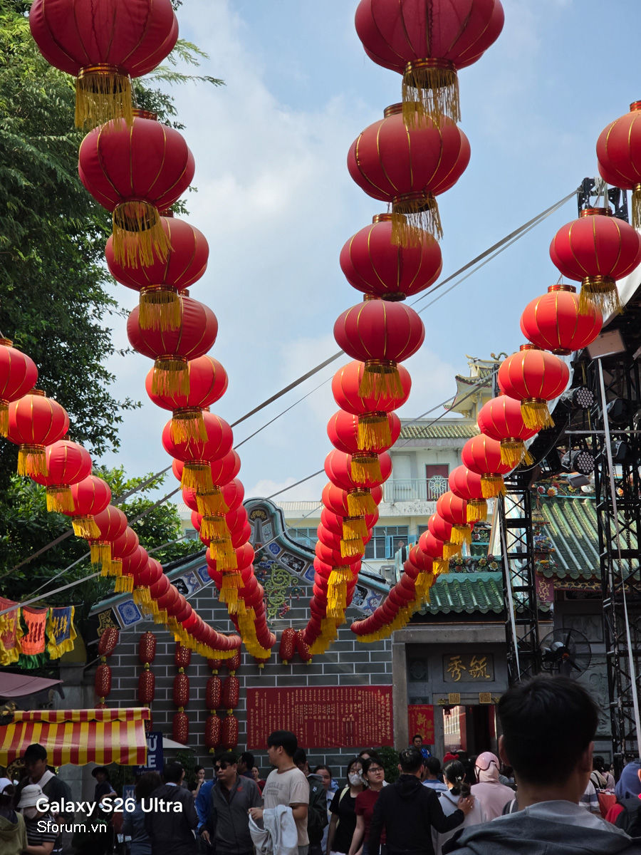 Ảnh Tết Nguyên Tiêu qua lăng kính Galaxy S26 Ultra