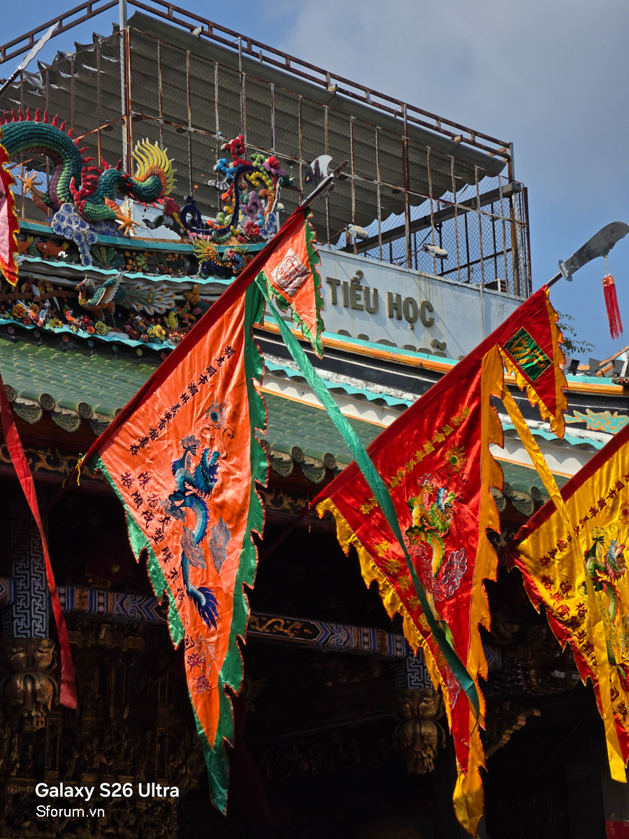 Ảnh Tết Nguyên Tiêu qua lăng kính Galaxy S26 Ultra