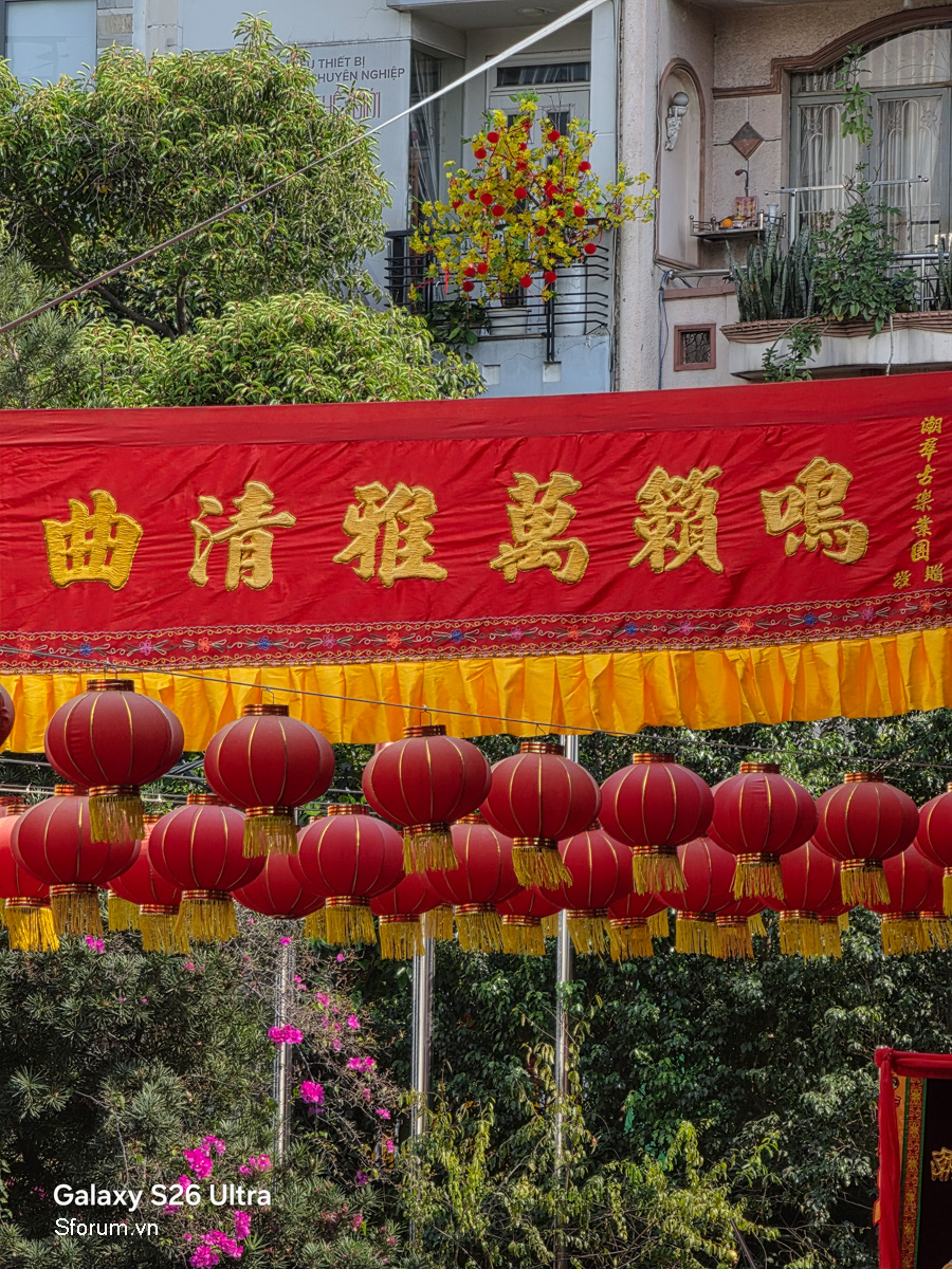 Ảnh Tết Nguyên Tiêu qua lăng kính Galaxy S26 Ultra