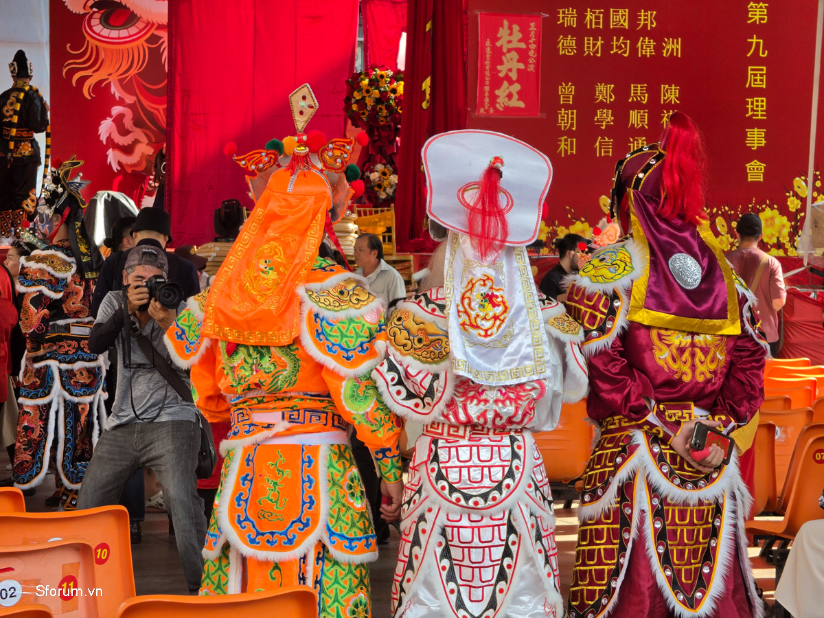 Ảnh Tết Nguyên Tiêu qua lăng kính Galaxy S26 Ultra